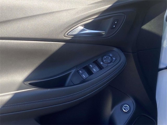 Used 2025 Buick Encore GX Sport Touring w/ Advanced Technology Package image 15