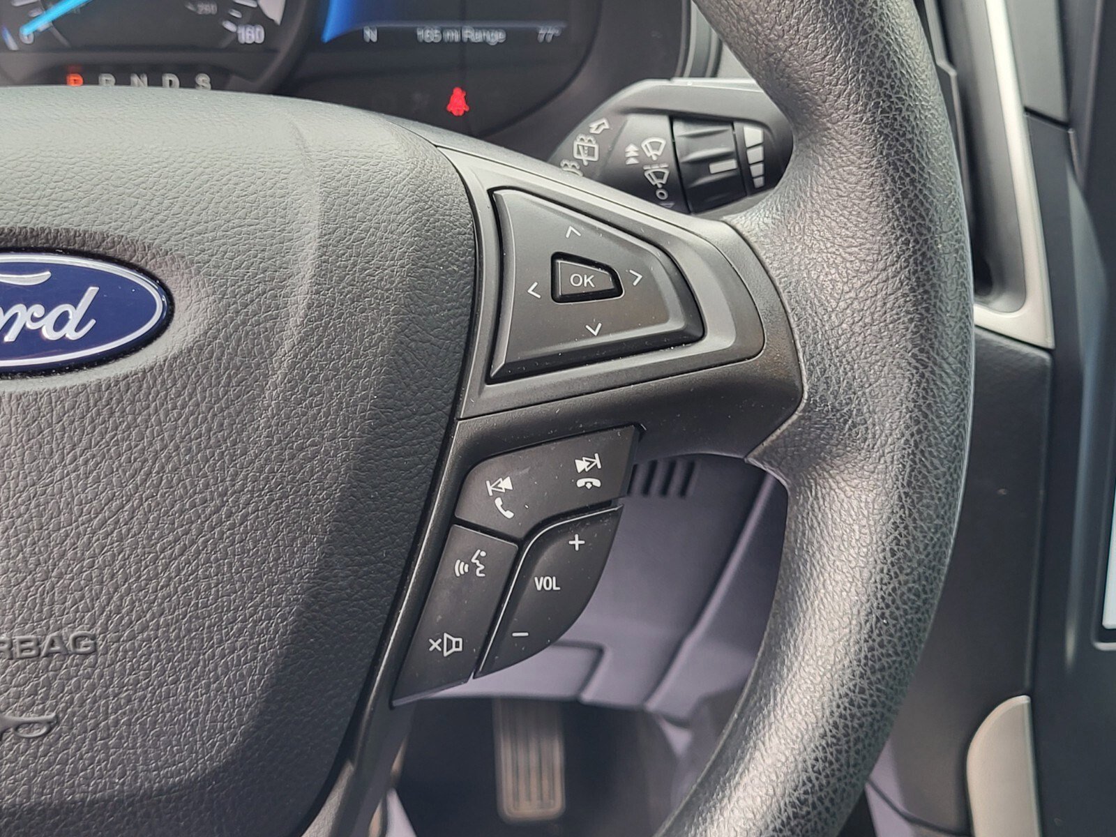 Certified 2022 Ford Edge SE image 28