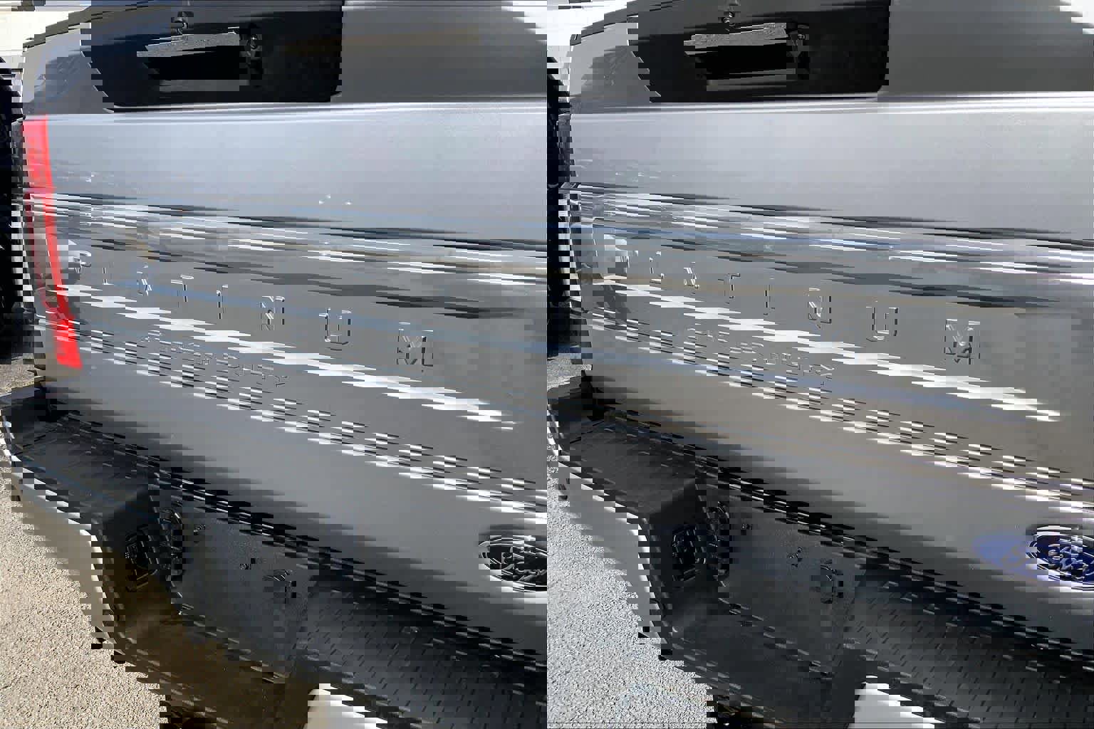 Certified 2022 Ford F250 Platinum w/ Tremor Off-Road Package image 27