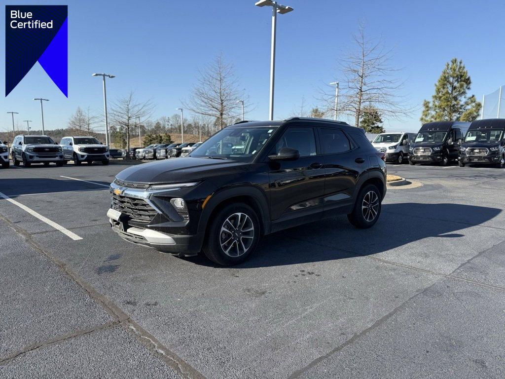 Used 2025 Chevrolet TrailBlazer LT image 1