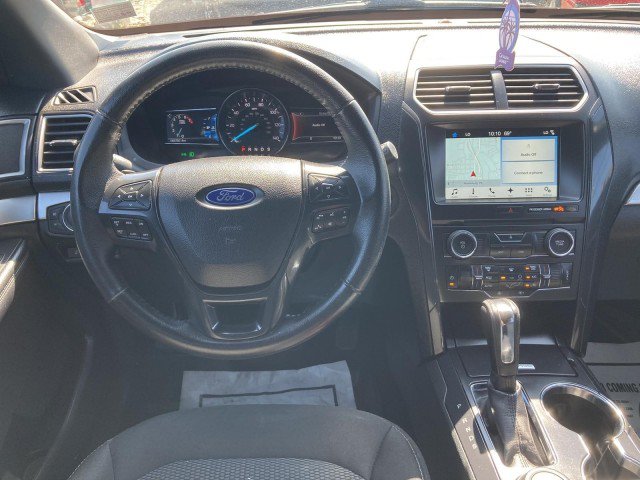 Certified 2017 Ford Explorer XLT w/ Equipment Group 201A AWD/4WD image 14
