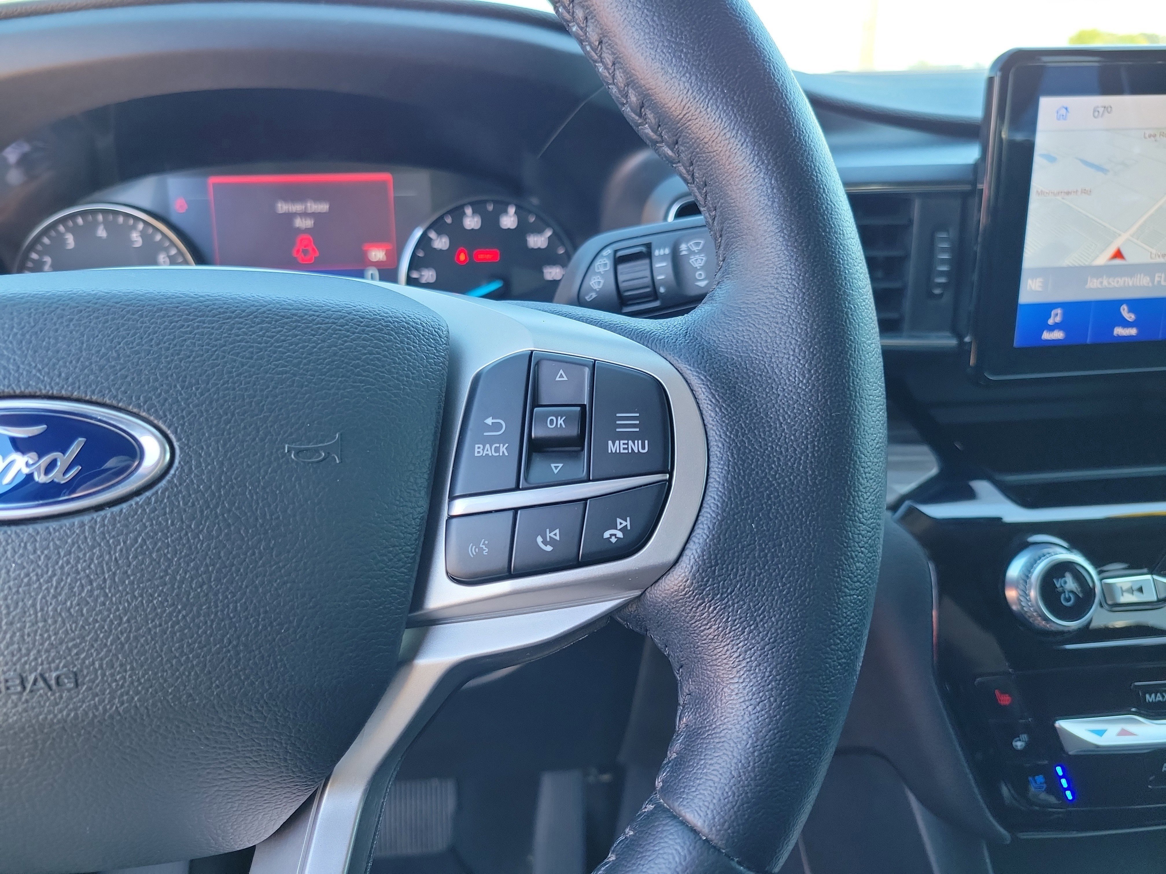 Certified 2022 Ford Explorer Limited image 13