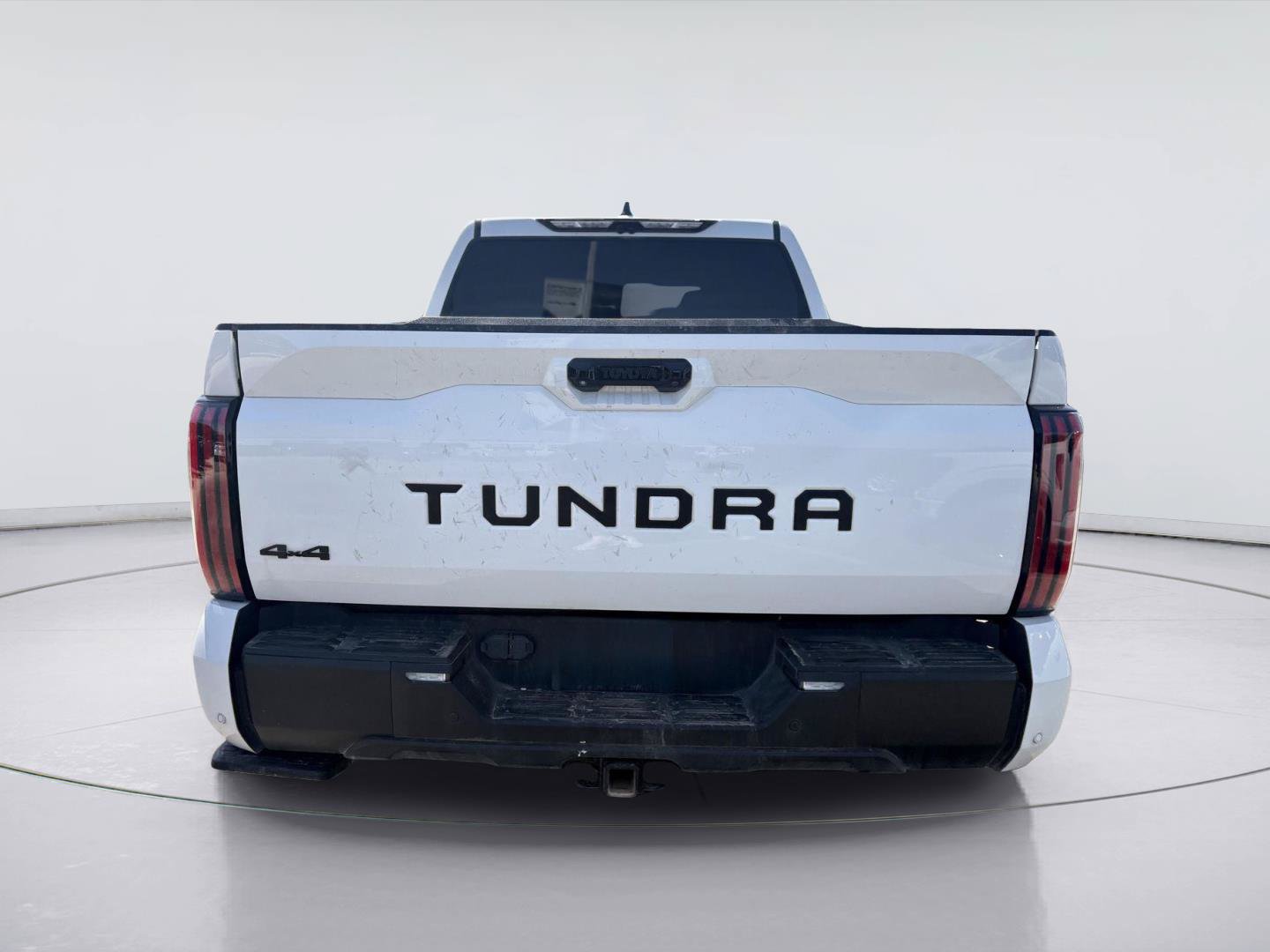 Used 2024 Toyota Tundra Limited AWD/4WD image 4