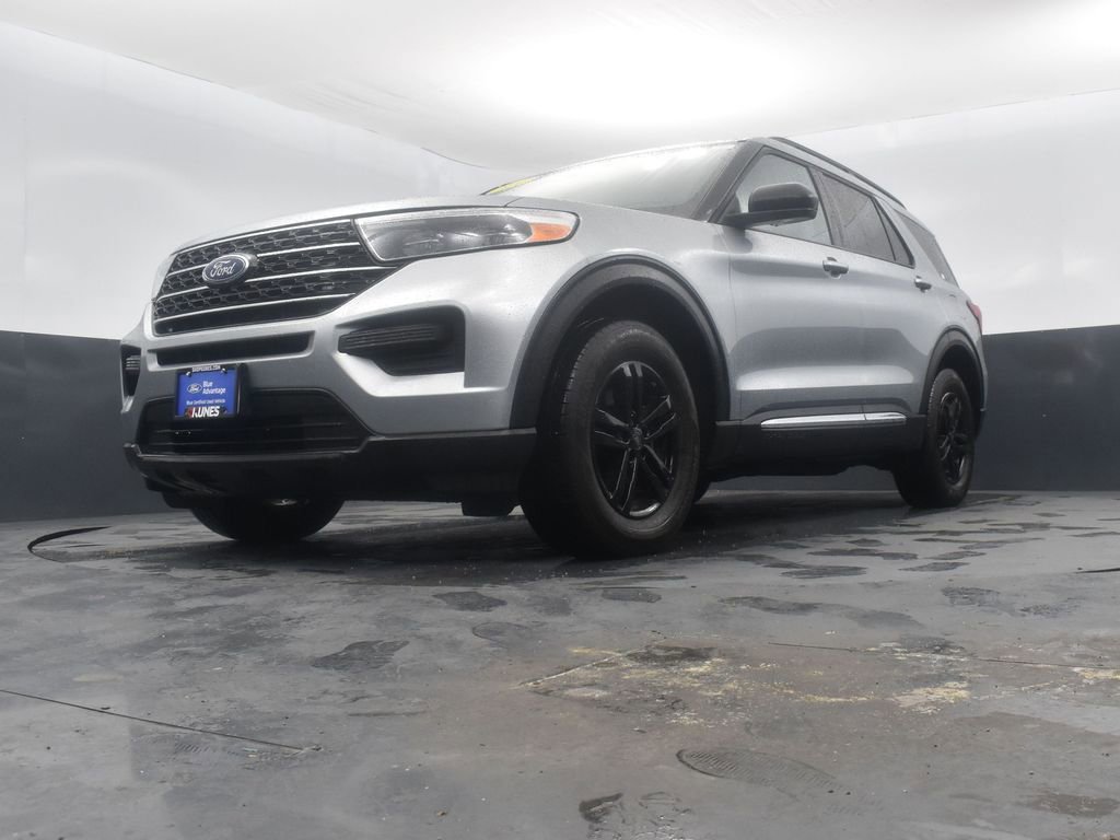 Certified 2024 Ford Explorer XLT w/ Class IV Trailer Tow Package image 43