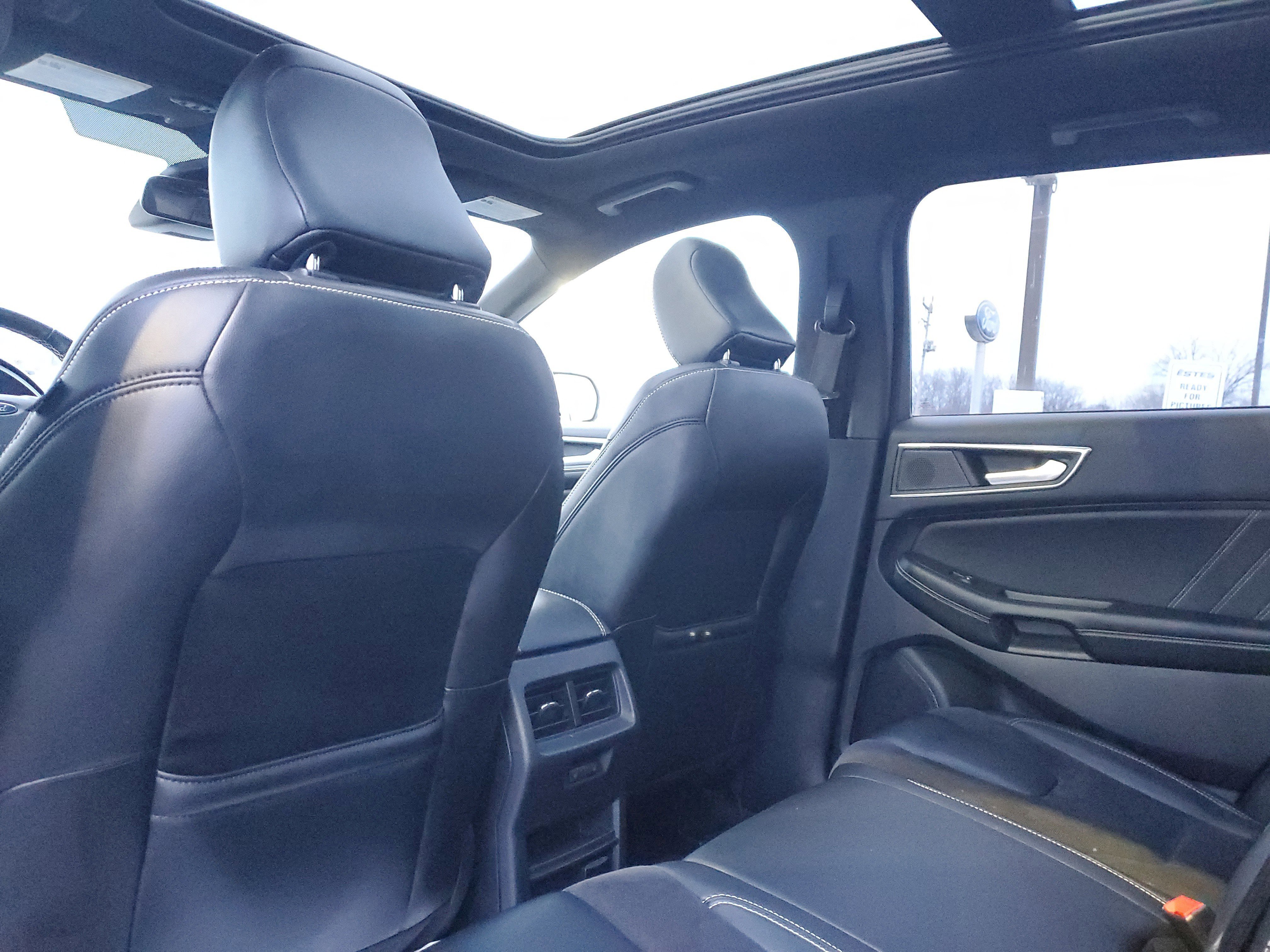 Certified 2022 Ford Edge ST w/ Equipment Group 401A image 10