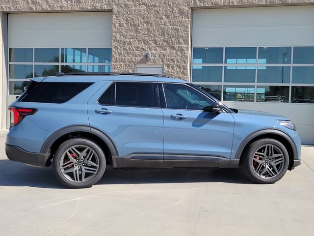 Certified 2025 Ford Explorer ST w/ Sun And Sound Package AWD/4WD image 2