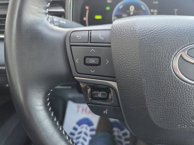 Used 2025 Toyota Camry SE image 18