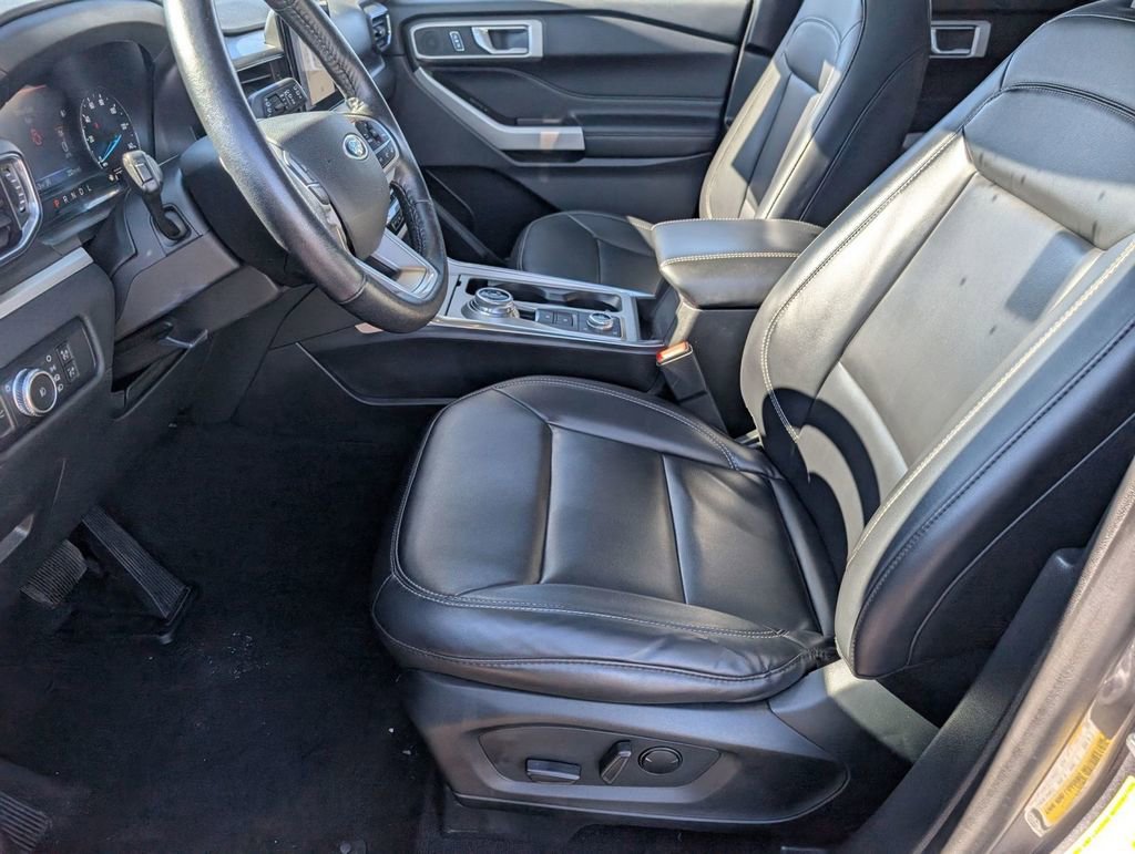 Certified 2021 Ford Explorer XLT w/ Equipment Group 202A image 24