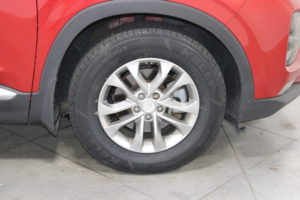Used 2020 Hyundai Santa Fe SEL FWD image 13