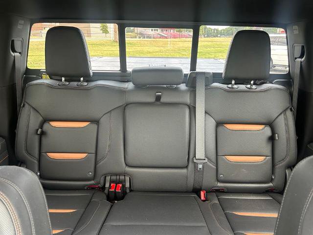 Used 2025 GMC Sierra 1500 AT4 w/ AT4 Premium Package AWD/4WD image 28
