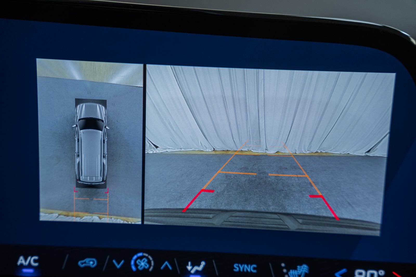 Used 2025 Chevrolet Suburban RST w/ Advanced Technology Package image 53