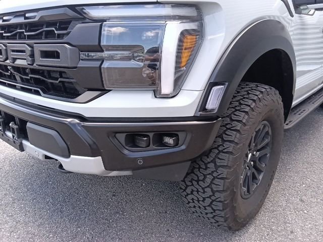 Certified 2026 Ford F150 Raptor AWD/4WD image 9