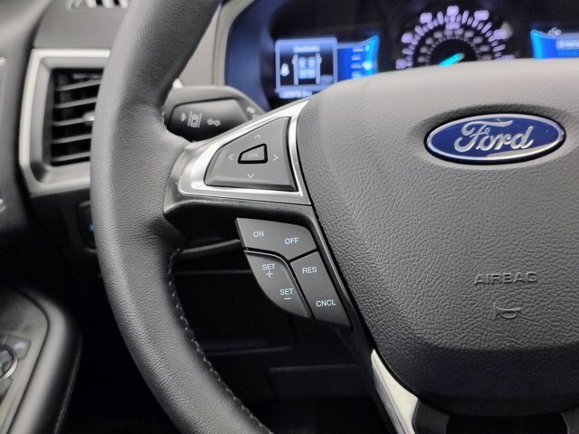 Certified 2024 Ford Edge SEL w/ Convenience Package AWD/4WD image 40