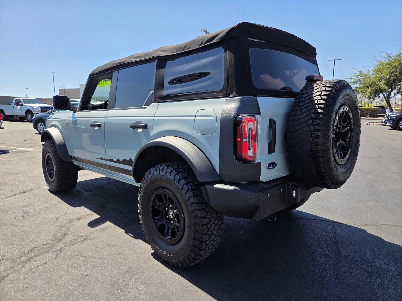 Certified 2023 Ford Bronco Wildtrak AWD/4WD image 4