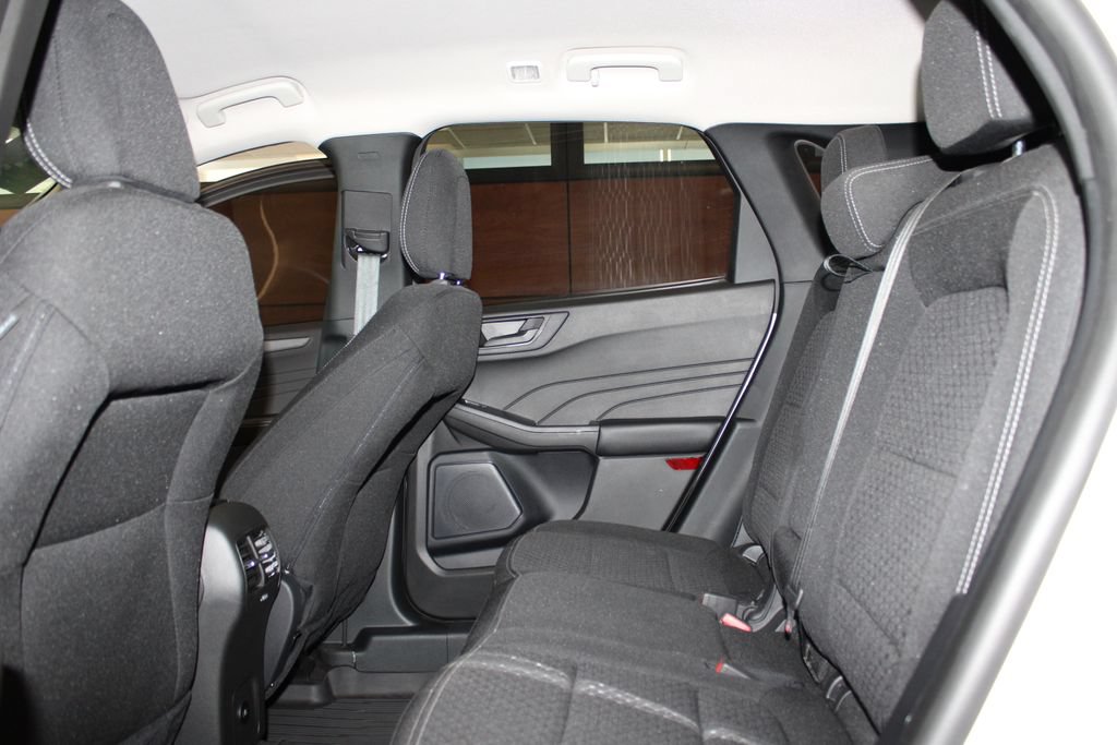 Certified 2024 Ford Escape Active AWD/4WD image 38
