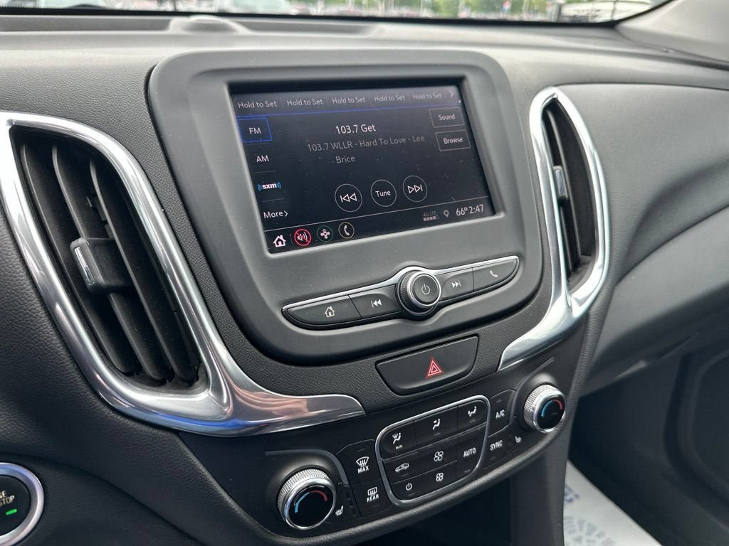 Used 2020 Chevrolet Equinox LT AWD/4WD image 16