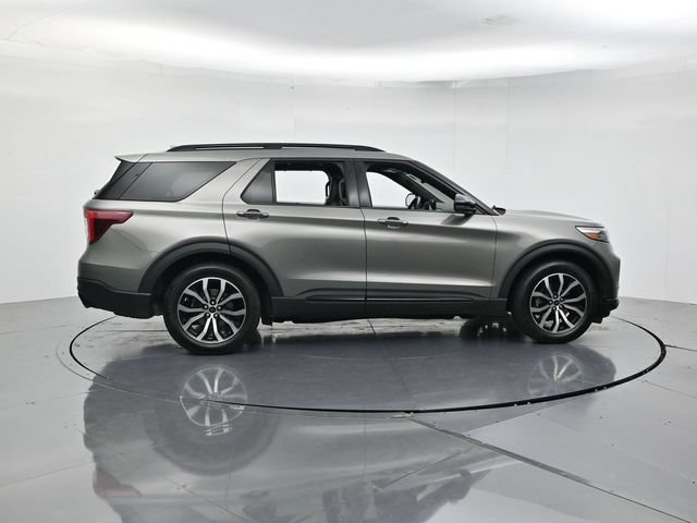 Certified 2020 Ford Explorer ST w/ Premium Technology Package AWD/4WD image 2