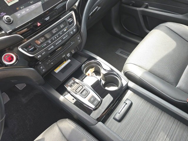 Used 2022 Honda Pilot Elite image 22