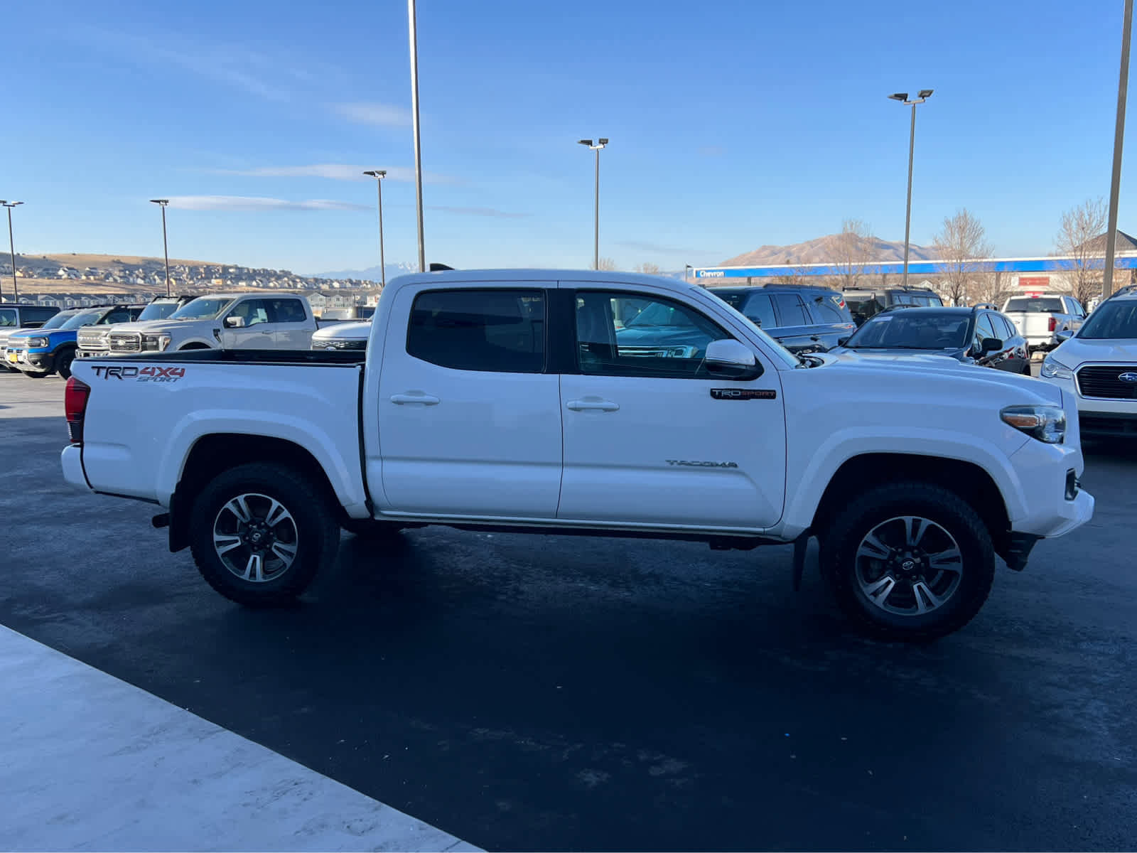 Used 2019 Toyota Tacoma TRD Sport w/ Technology Package AWD/4WD image 9