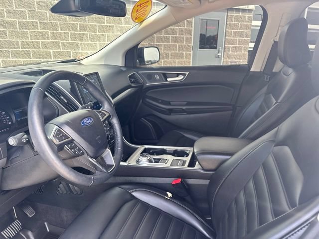 Certified 2024 Ford Edge SEL w/ Convenience Package AWD/4WD image 17