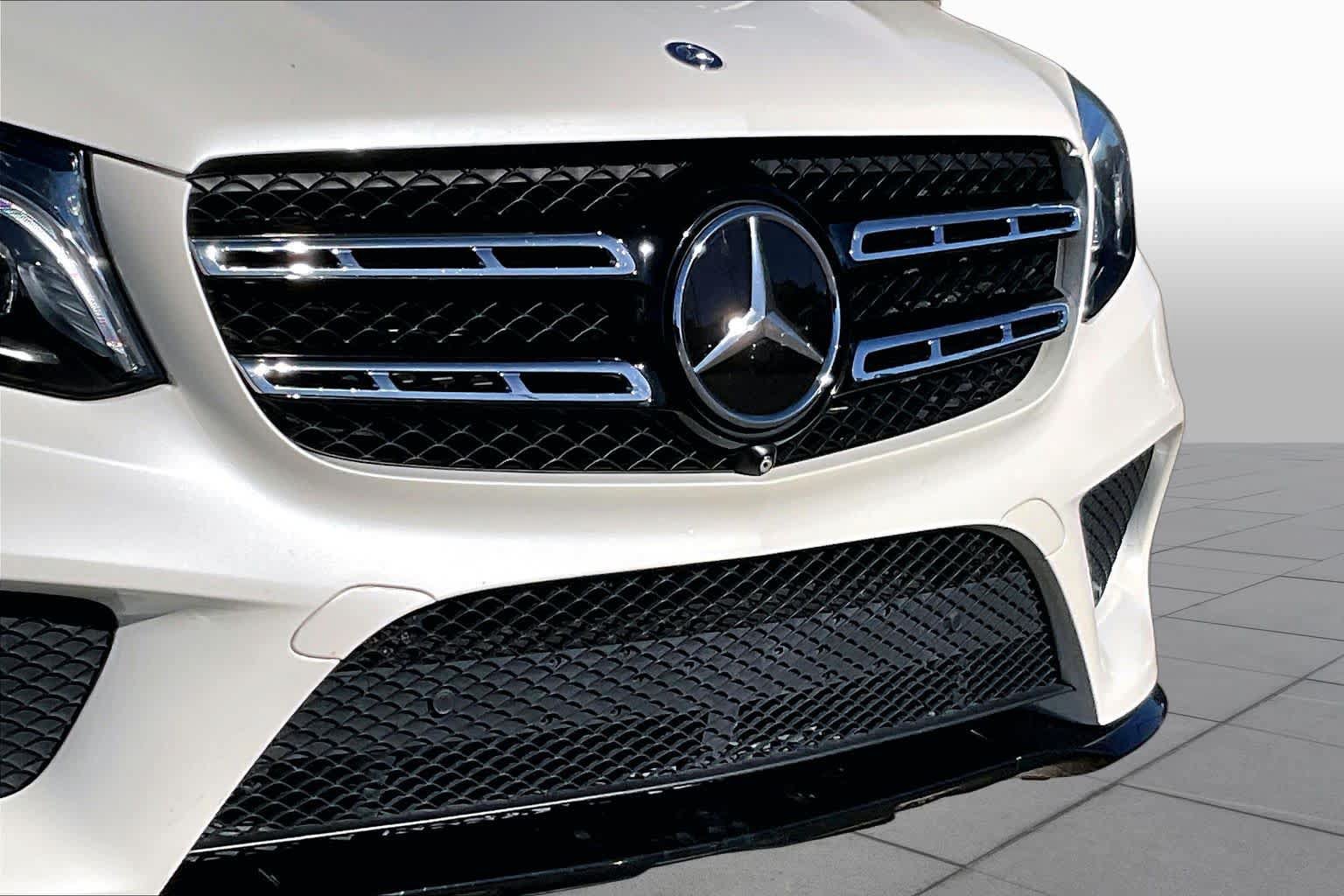Used 2017 Mercedes-Benz GLS 550 4MATIC image 27