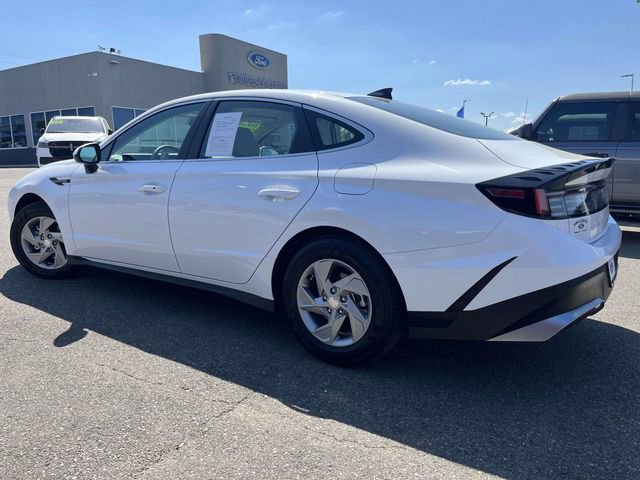 Used 2025 Hyundai Sonata SE FWD image 4