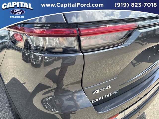 Used 2024 Jeep Grand Cherokee Limited w/ Luxury Tech Group II AWD/4WD image 15