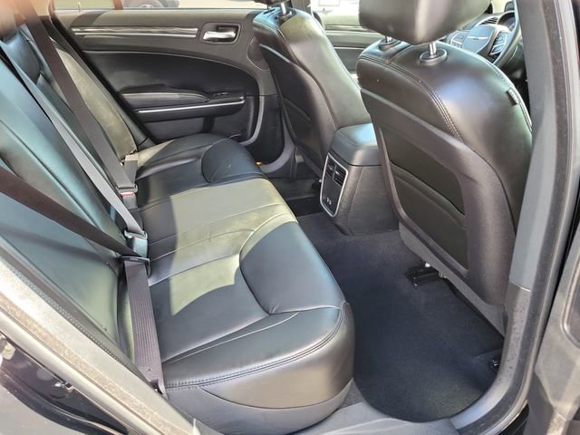Used 2022 Chrysler 300 Touring L w/ Popular Equipment Group RWD image 19