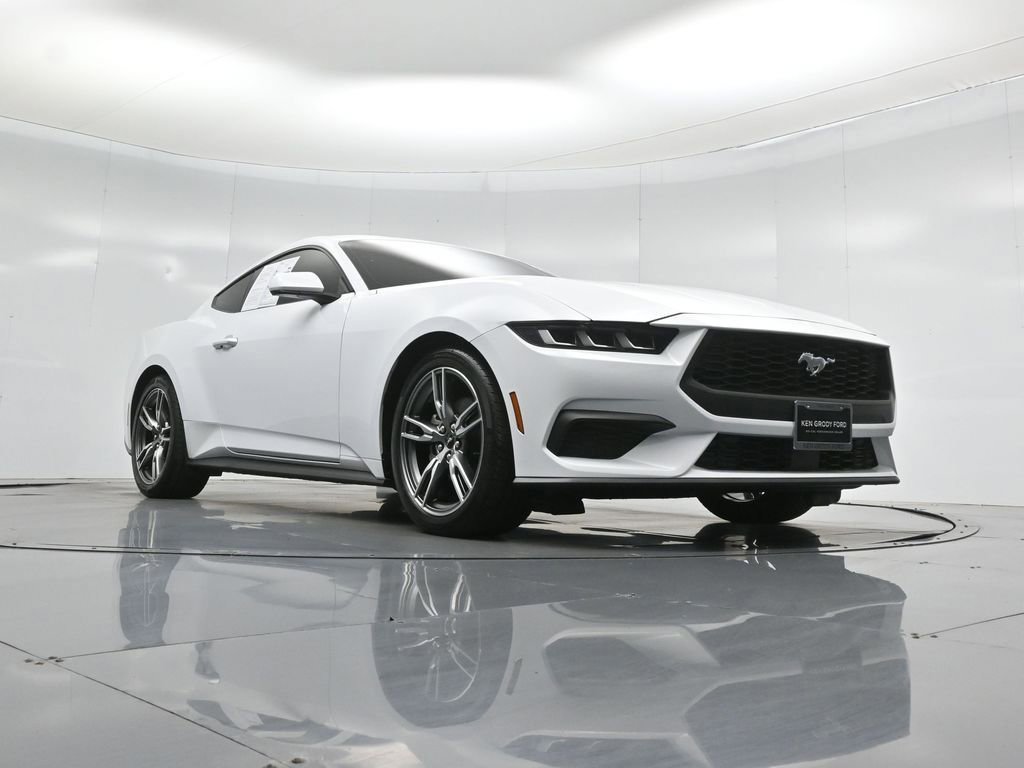 Certified 2024 Ford Mustang Coupe image 6
