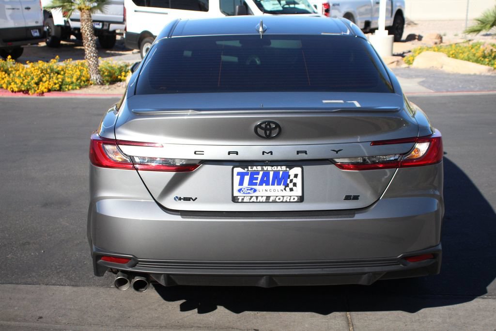 Used 2025 Toyota Camry SE FWD image 7