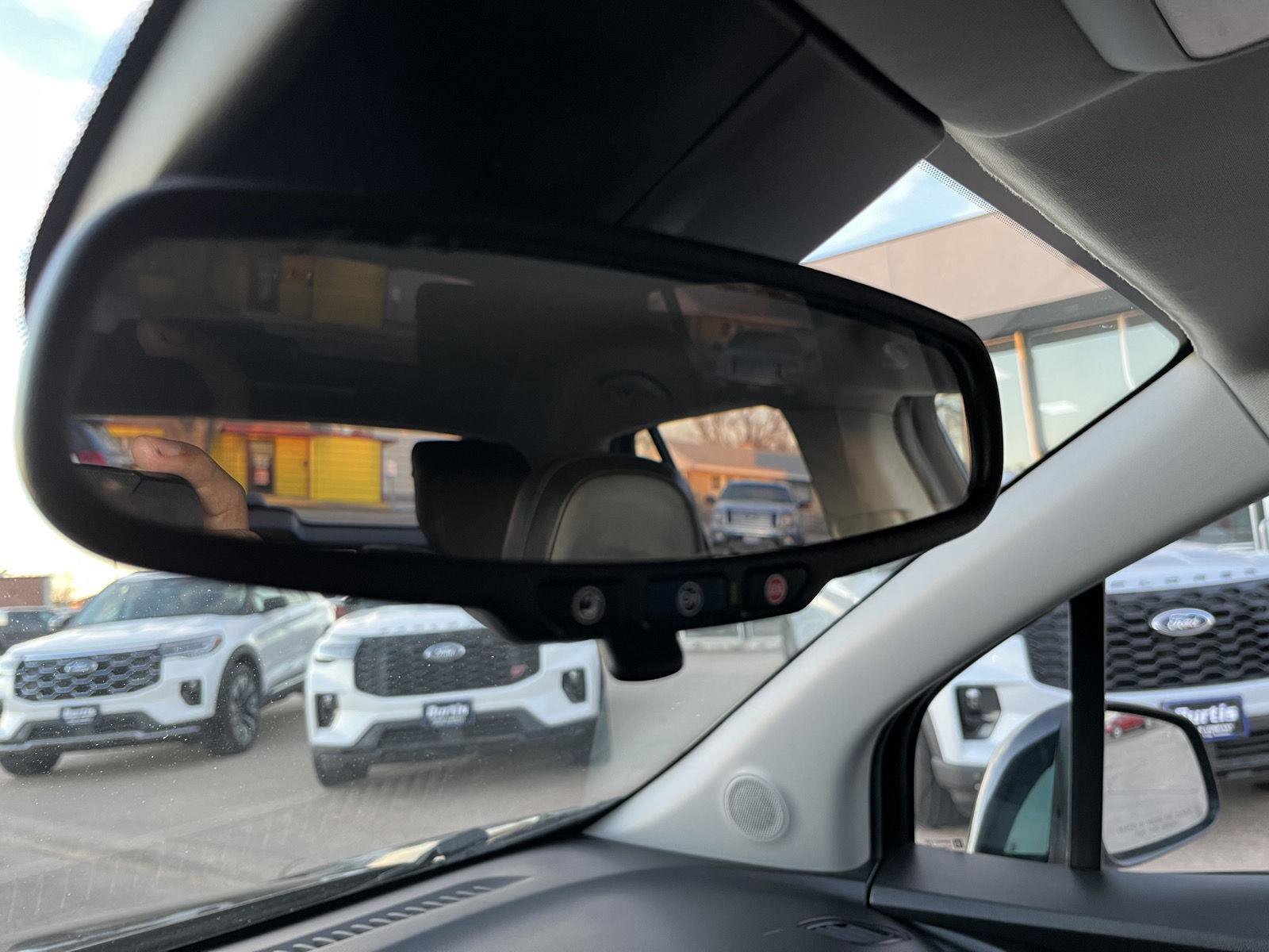 Used 2019 Chevrolet Trax LT w/ LT Convenience Package image 25