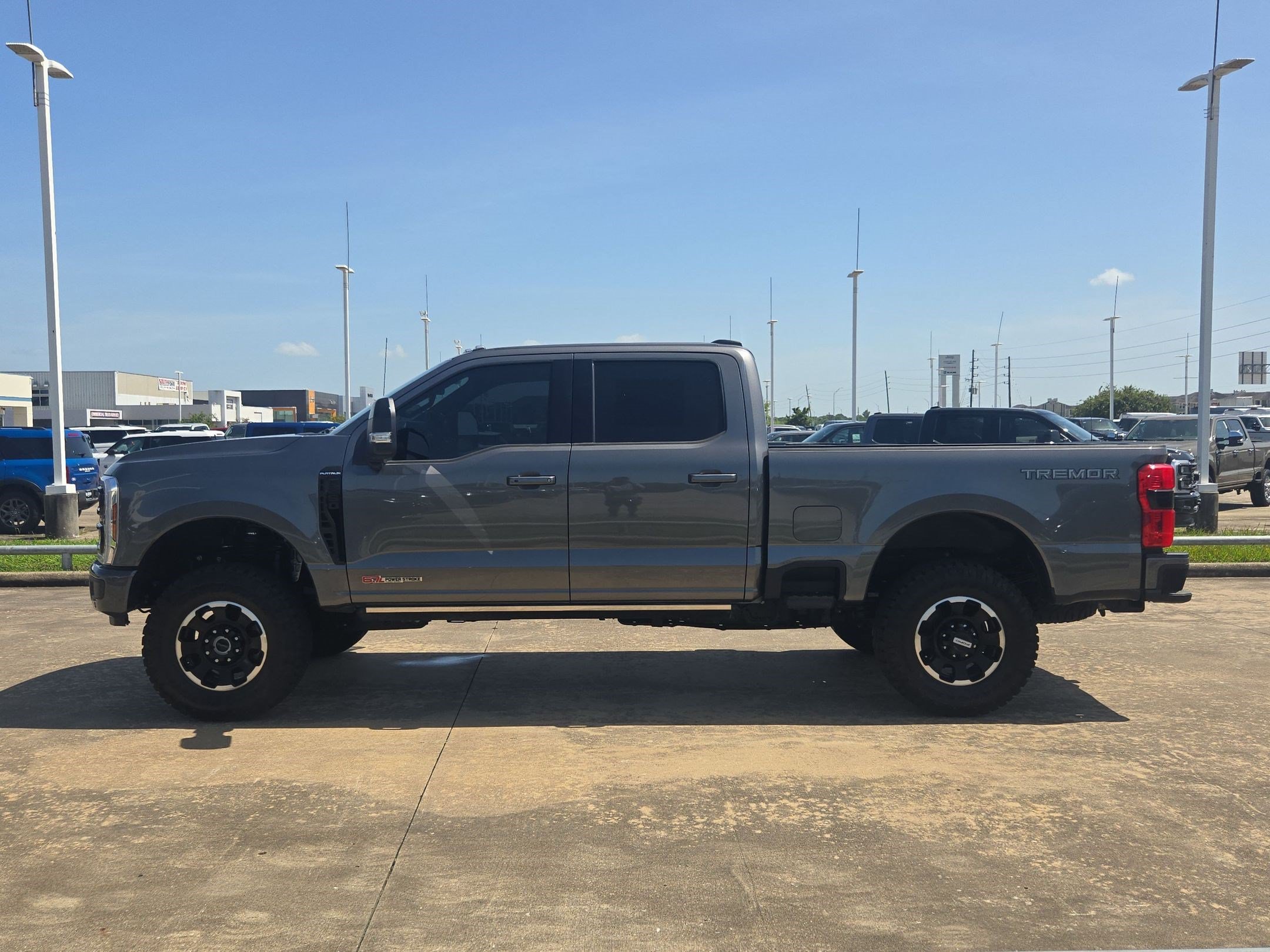 Certified 2026 Ford F250 Platinum w/ Tremor Off-Road Package AWD/4WD image 9