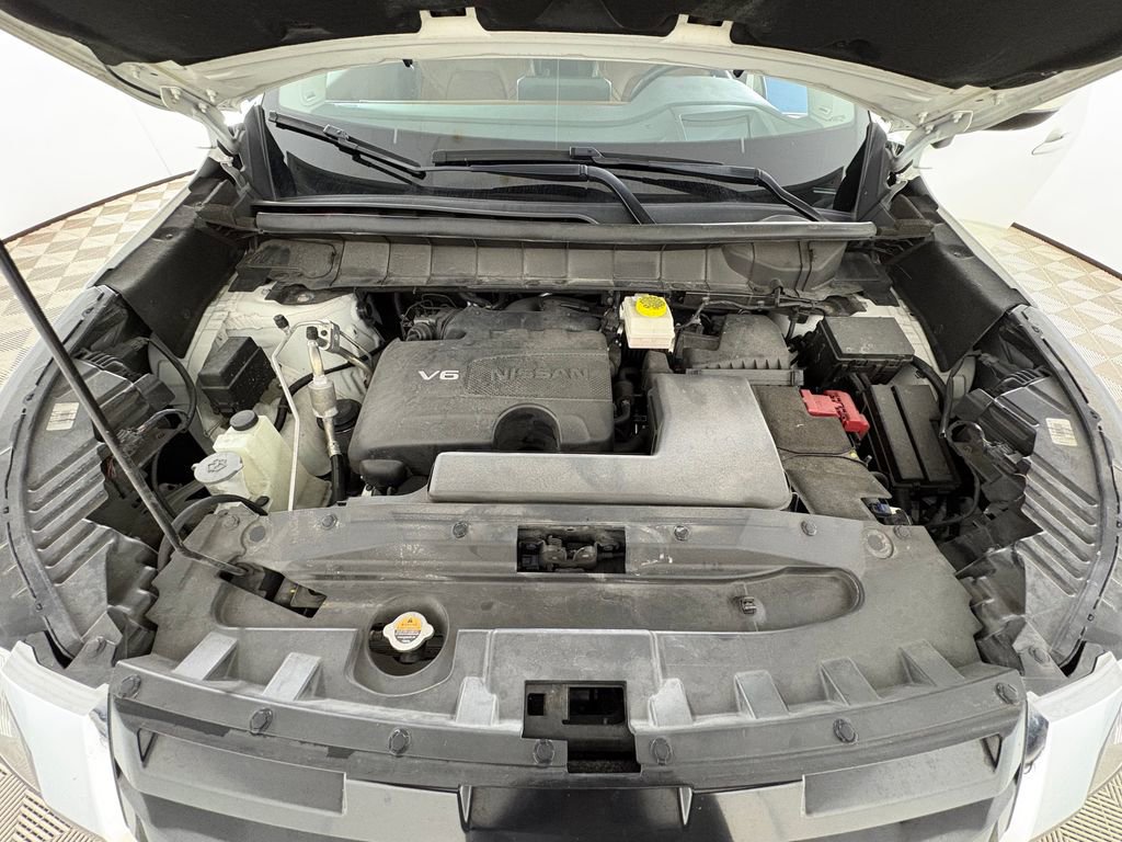 Used 2023 Nissan Pathfinder Platinum FWD image 32