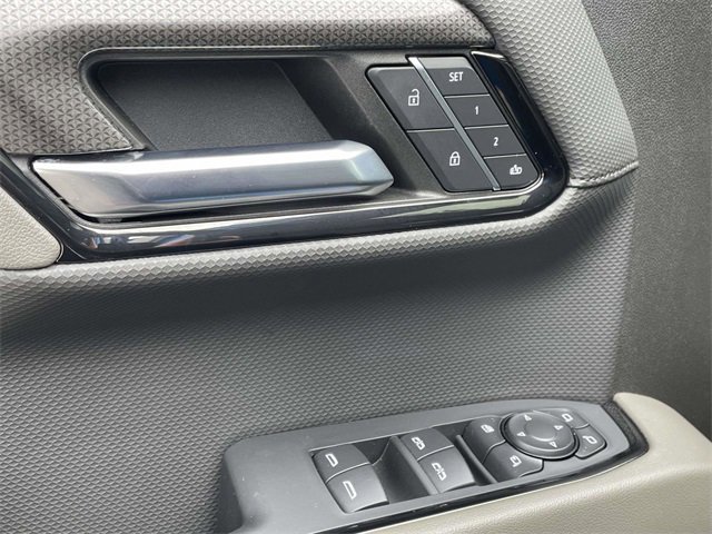 Used 2023 Chevrolet Silverado 1500 ZR2 w/ Technology Package image 15