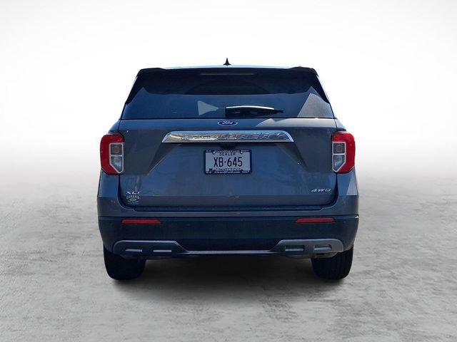 Certified 2022 Ford Explorer XLT w/ Equipment Group 202A image 5