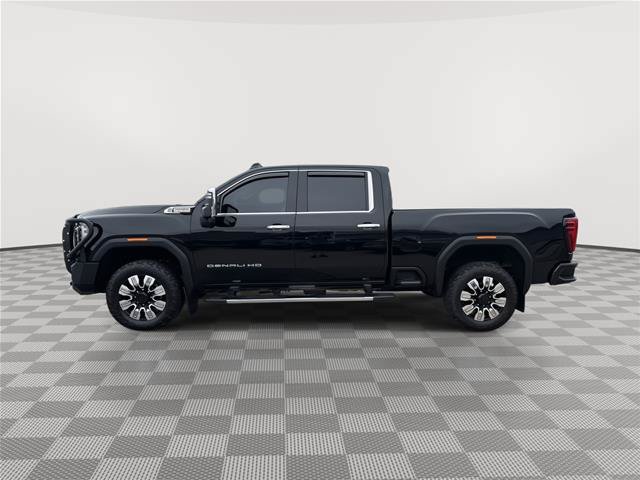 Used 2025 GMC Sierra 2500 Denali w/ Denali Reserve Package AWD/4WD image 2