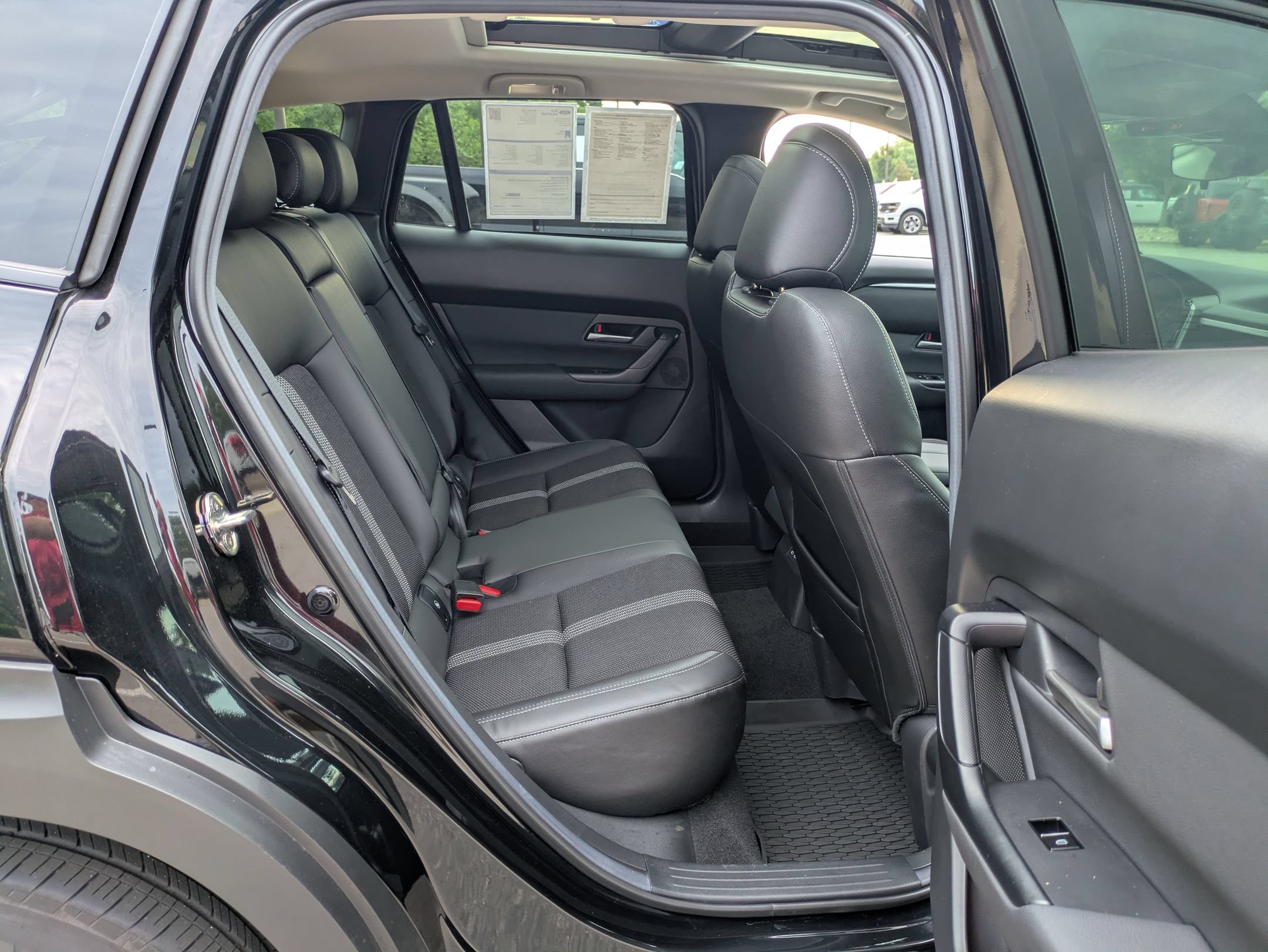 Used 2025 MAZDA CX-50 AWD 2.5 S w/ Weather Package image 33