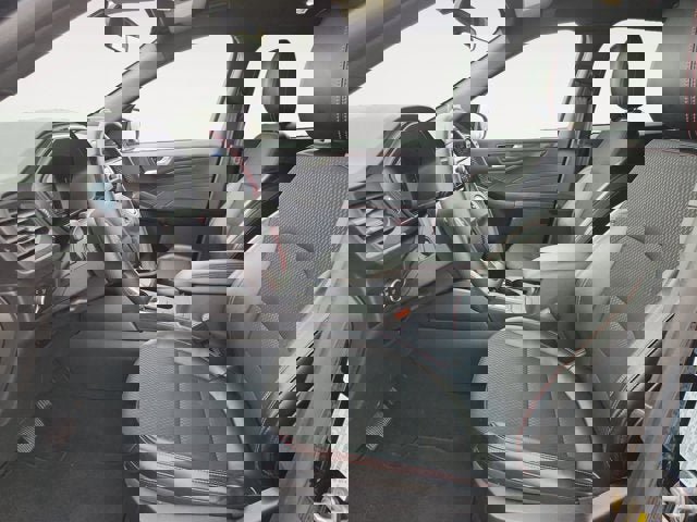 Certified 2025 Ford Escape ST-Line image 9