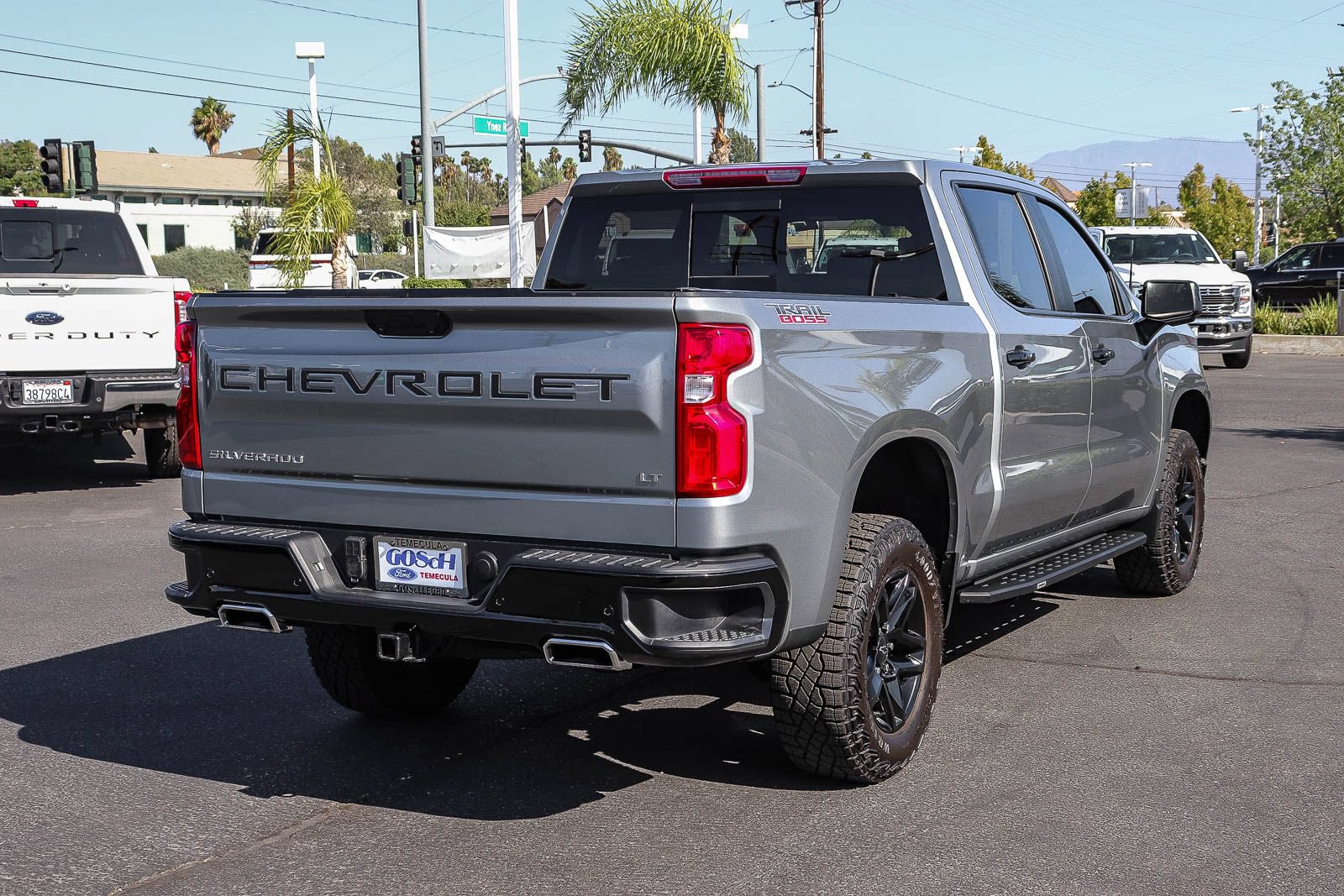 Used 2023 Chevrolet Silverado 1500 LT Trail Boss w/ LT Trail Boss Premium Package AWD/4WD image 4