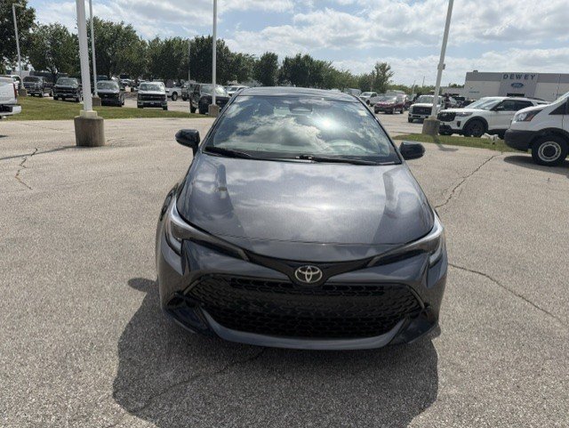 Used 2023 Toyota Corolla SE w/ SE Premium Package FWD image 2