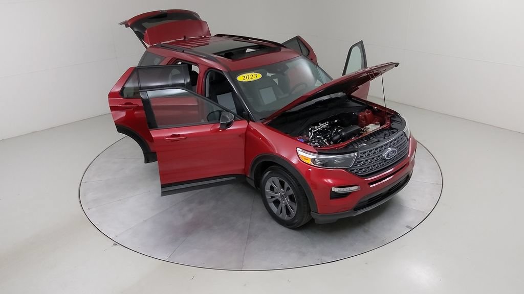 Certified 2023 Ford Explorer XLT w/ Equipment Group 202A AWD/4WD image 48