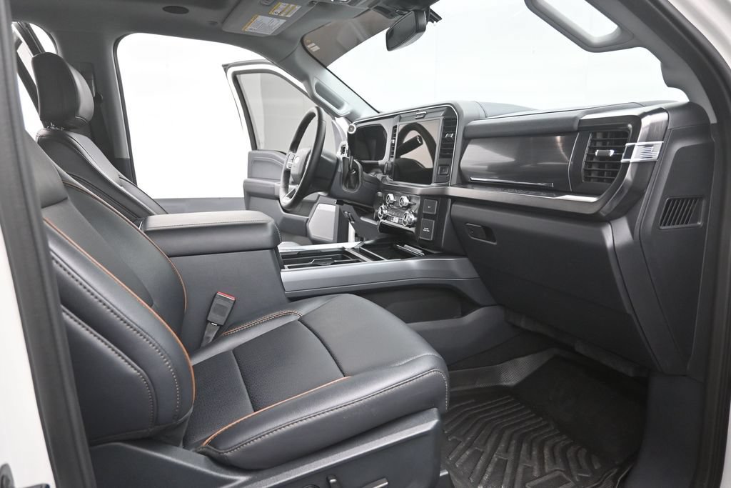 Certified 2025 Ford F350 Lariat w/ Lariat Ultimate Package AWD/4WD image 24