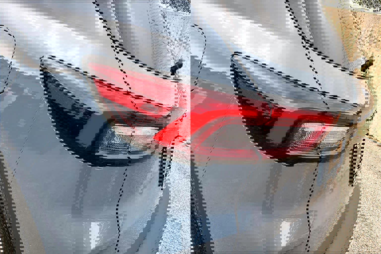 Certified 2025 Ford Escape SE w/ PHEV Premium Package image 28