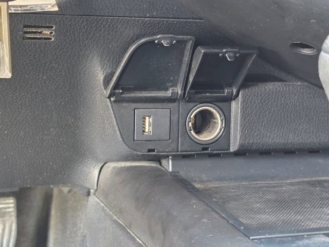 Used 2022 Toyota Camry LE FWD image 19