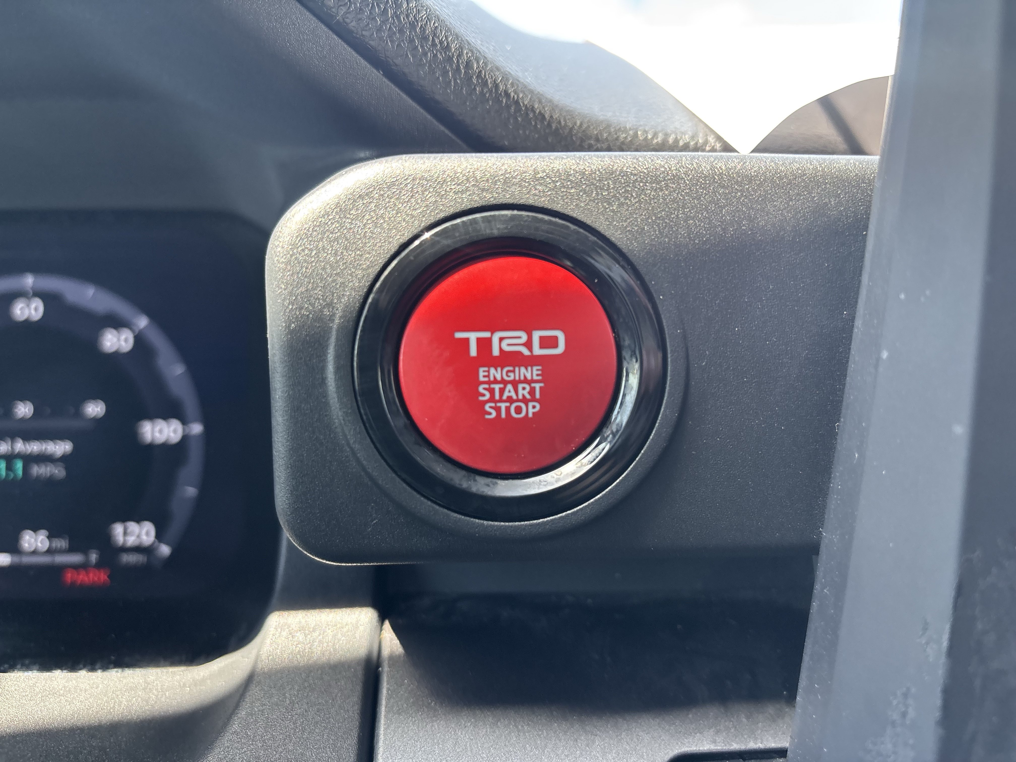 Used 2025 Toyota Tacoma TRD Sport AWD/4WD image 32