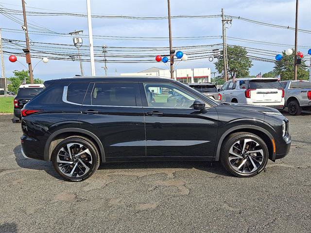 Used 2024 Mitsubishi Outlander SEL AWD/4WD image 32