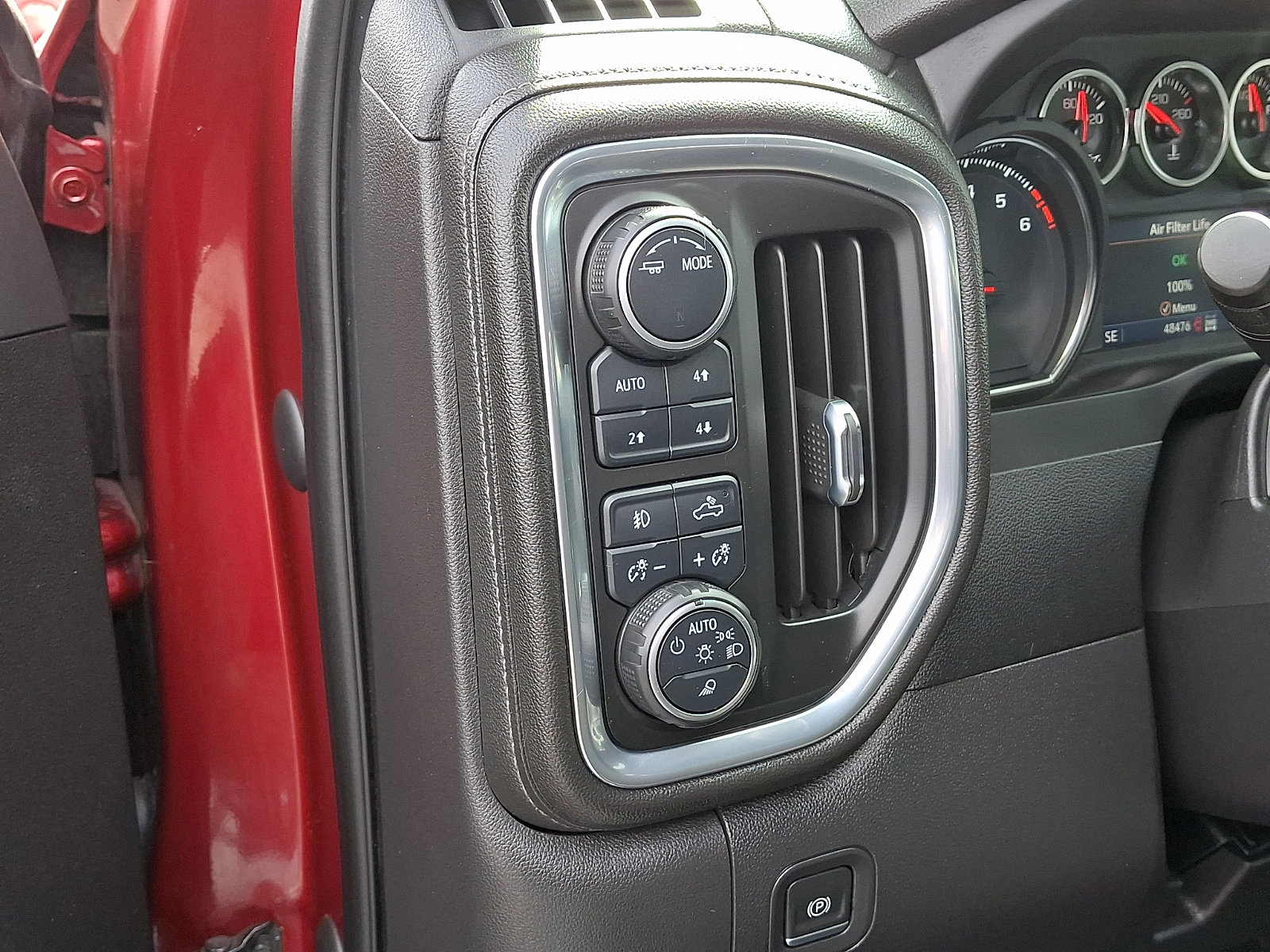 Used 2022 Chevrolet Silverado 1500 LT Trail Boss w/ Convenience Package II image 32