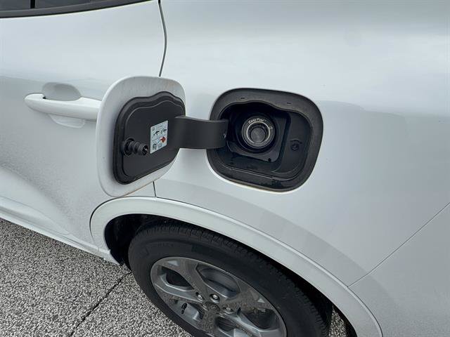 Certified 2023 Ford Escape ST-Line w/ Tech Pack #1 AWD/4WD image 23