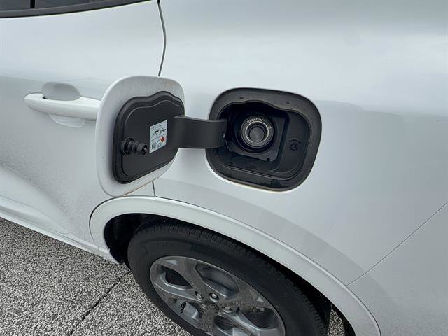 Certified 2023 Ford Escape ST-Line w/ Tech Pack #1 AWD/4WD image 23
