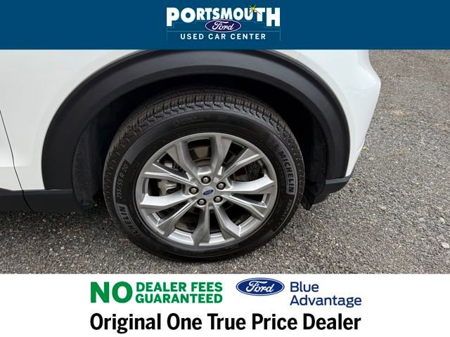 Certified 2022 Ford Explorer XLT w/ Equipment Group 202A image 33